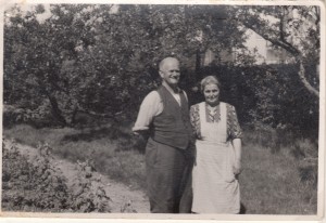 Laurine og Jens Peter Jensen på Skovlyst 1932